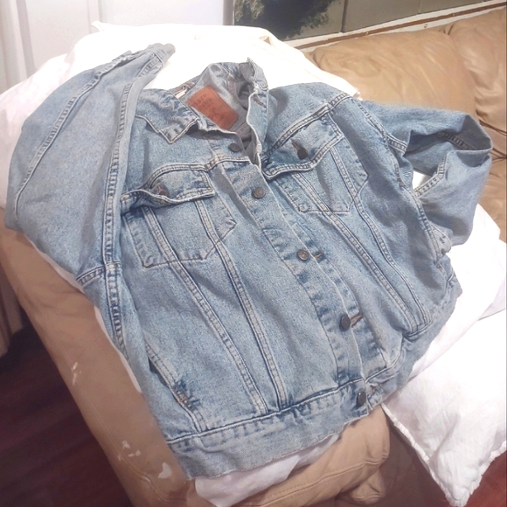 Levis Light Blue Classic Trucker Jean Jacket Large Fall work outerwear